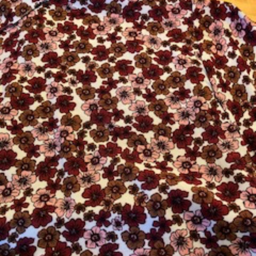 blouse, rust and yellow. Casual.